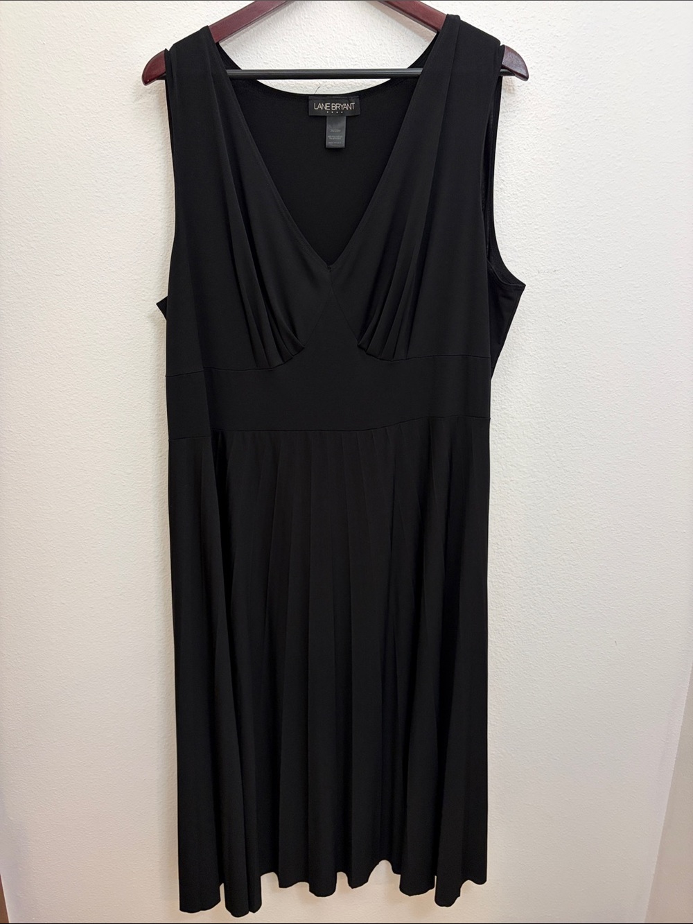 Lane Bryant Black Sleeveless V-Neck Pleated Evening Dress